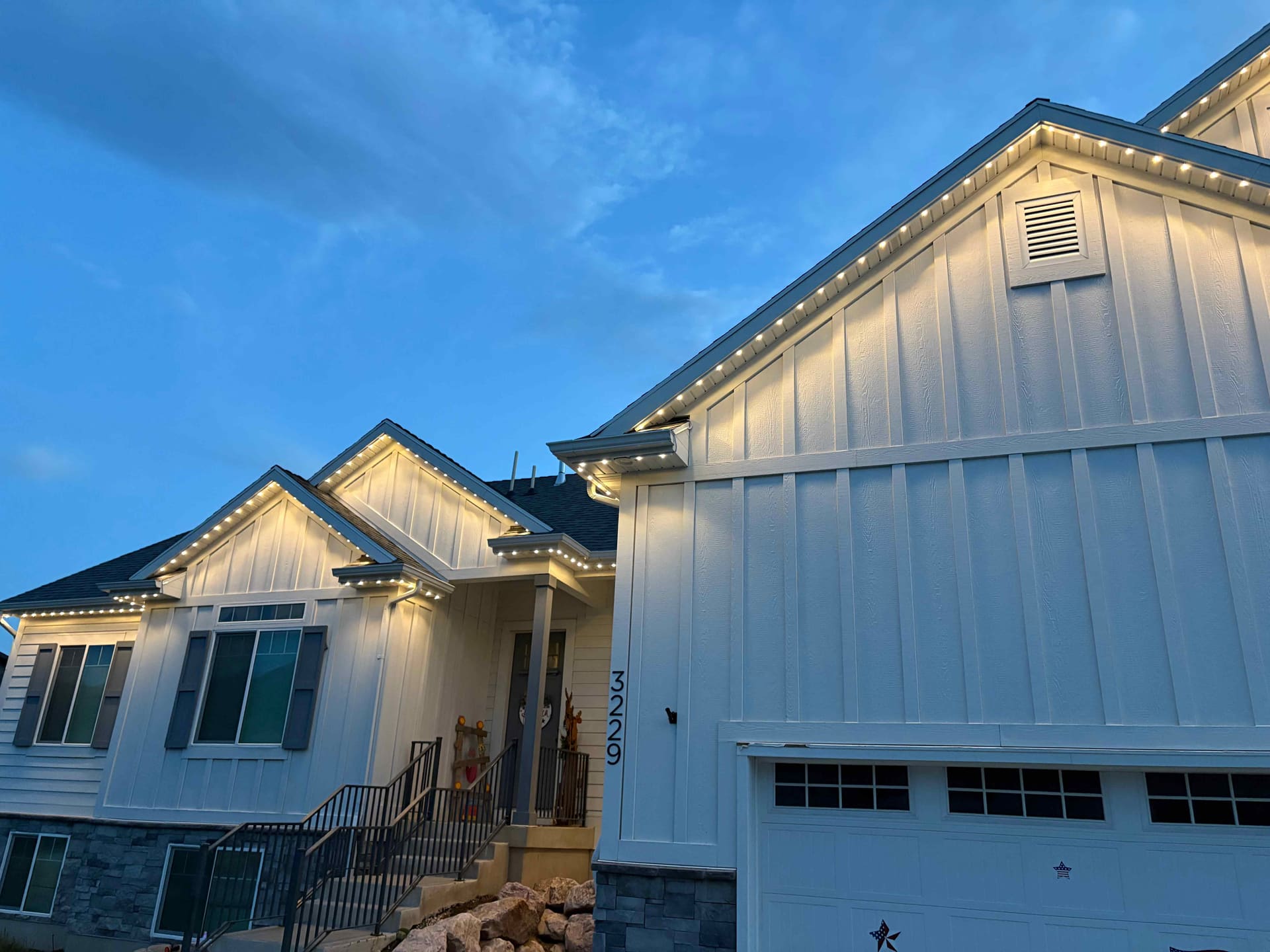 Warm white board and batten home